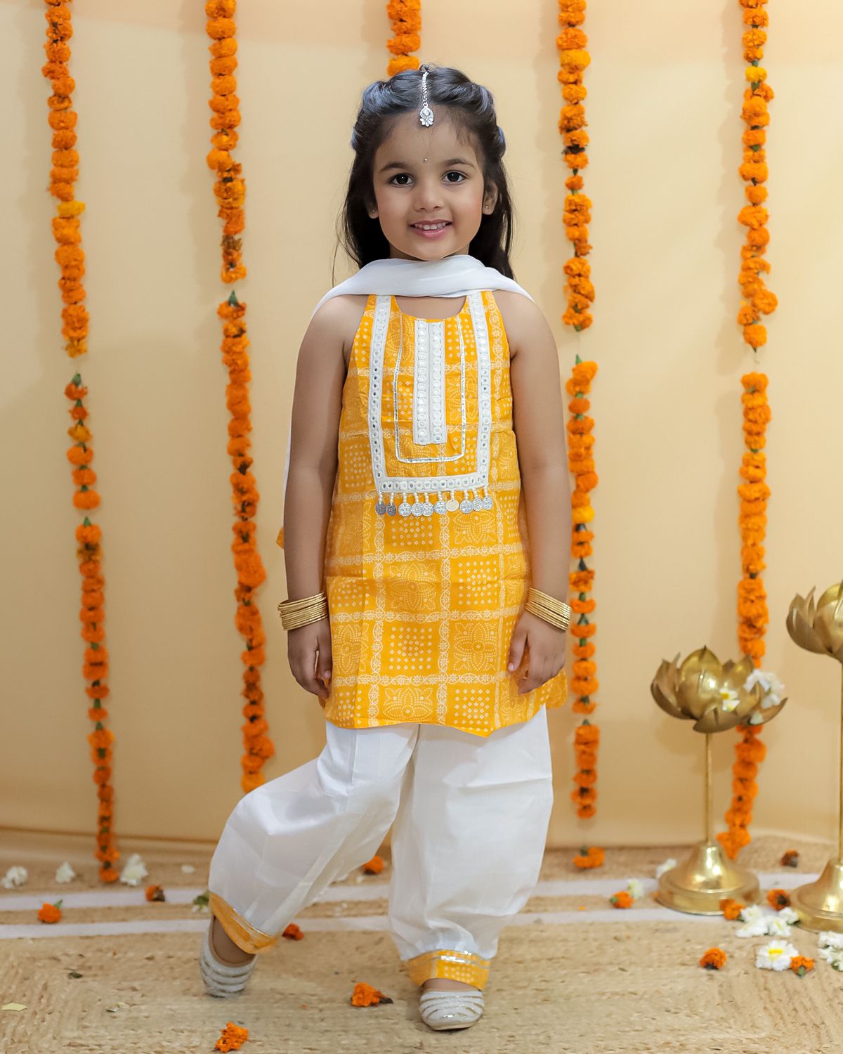 Girls Bhandej Halter Neck Kurta with Afgani Pants