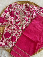 Gulabi Noor Farshi Set