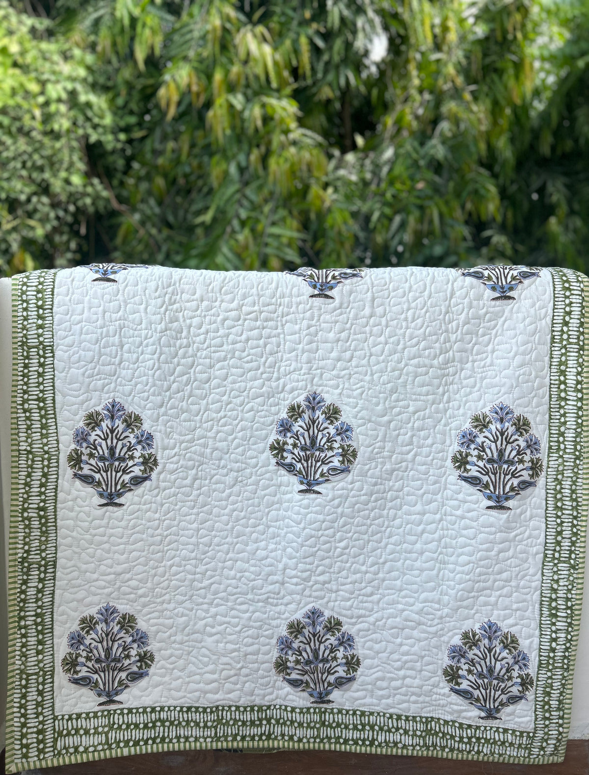 "Neelkamal" mulmul baby quilt